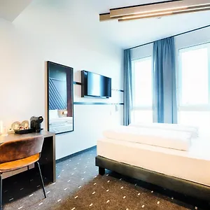 Nuernberg-west Otel